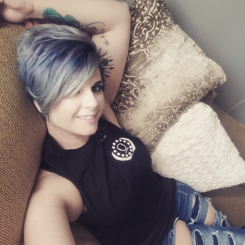 Meet your Posher, Posh